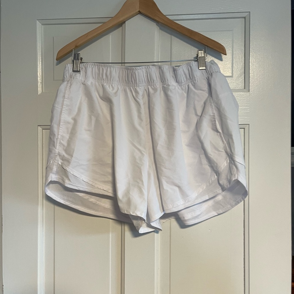 Like new extra large, white running shorts